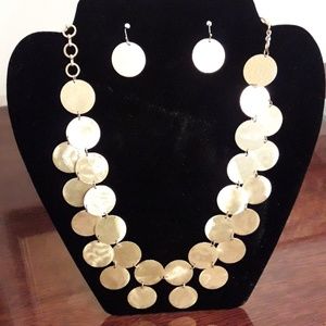 Gold Disc Layered Necklace and Earrings Set